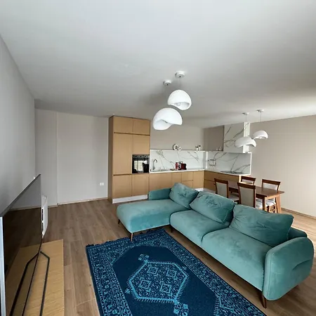 The Boulevard Bliss * טיראנה